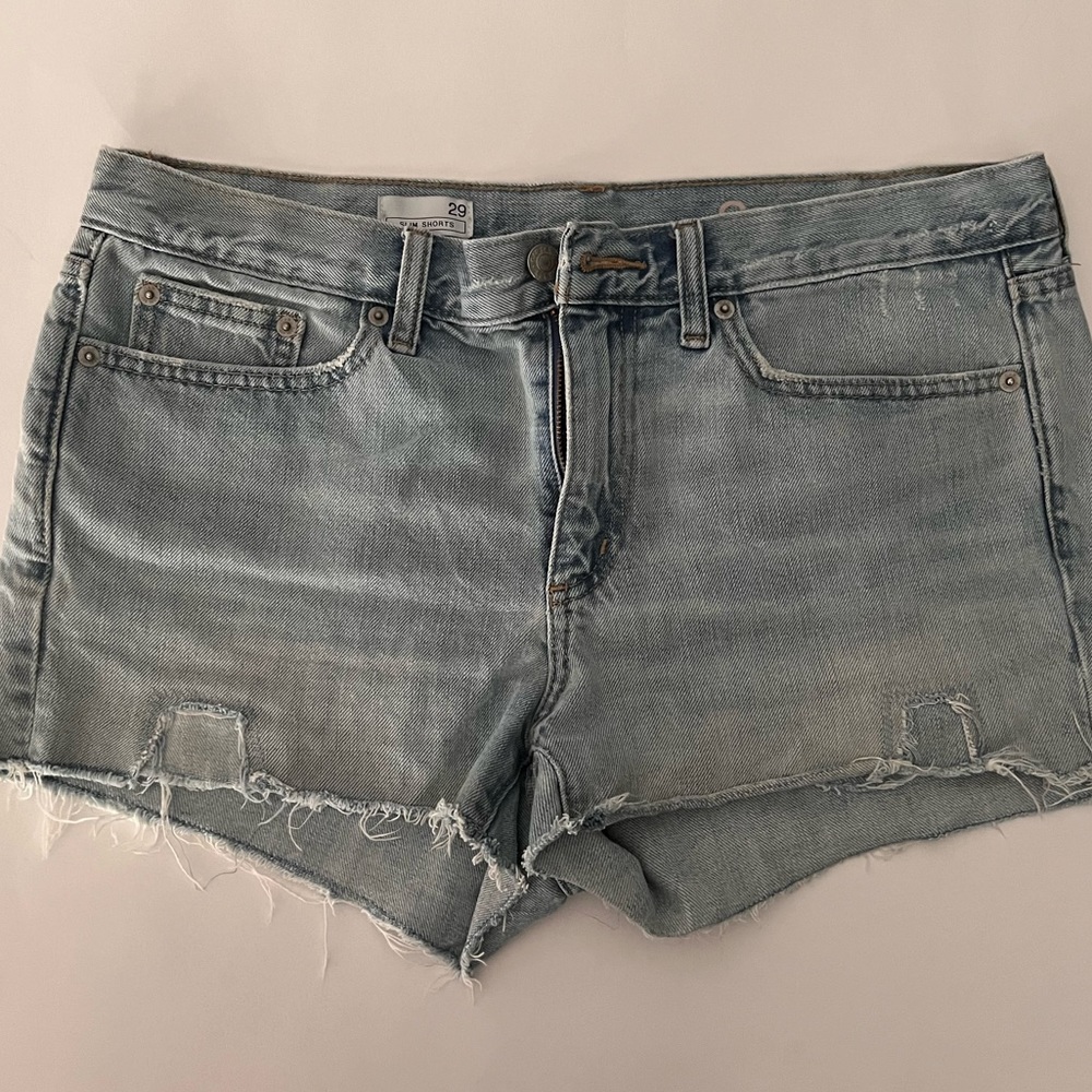 GAP Jean Shorts - 29